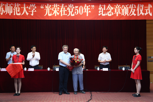 https://images.gmdaily.cn/183c46f5520a4613bc368e6e2938b199.jpg